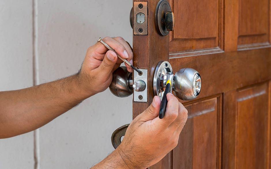 ouvrir une porte de chambre sans clé Meudon