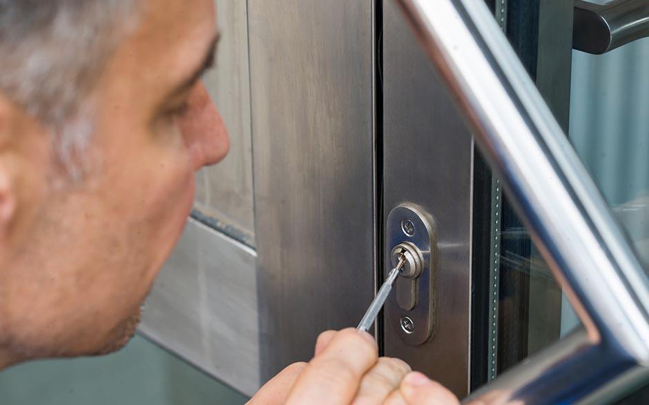 ouvrir une porte Igny